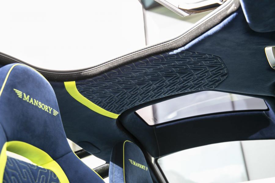 Детали интерьера McLaren 720S First Edition by Mansory 2018 года  (UK) (фото 27 из 40)
